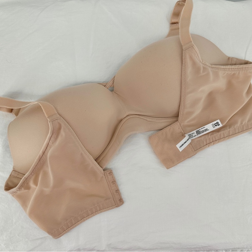 Women’s Torrid Curves Beige Nude Comfort Bra padded Cups 42 DD